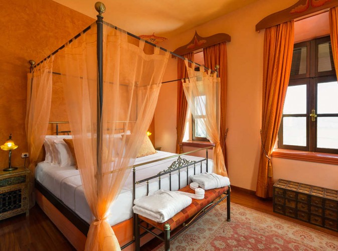 021_nikostakis_hotel_king_suite_tzami_01 - Schoene Aussichten Touristik